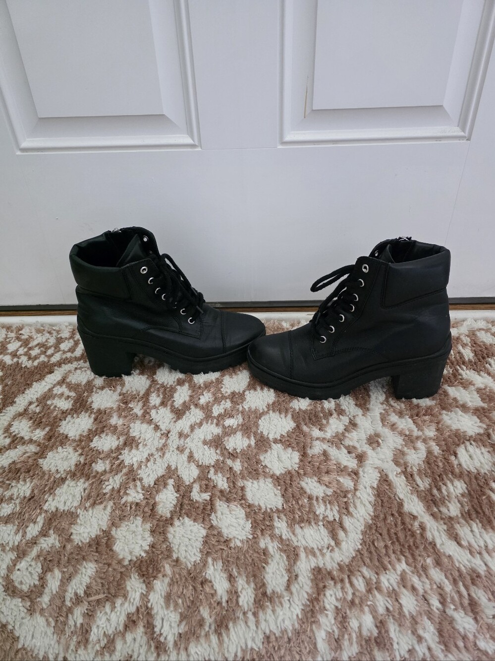 Black Lace-Up Chunky Heel Boots Sz 9 Witchy Goth Punk Rock Fall Festival